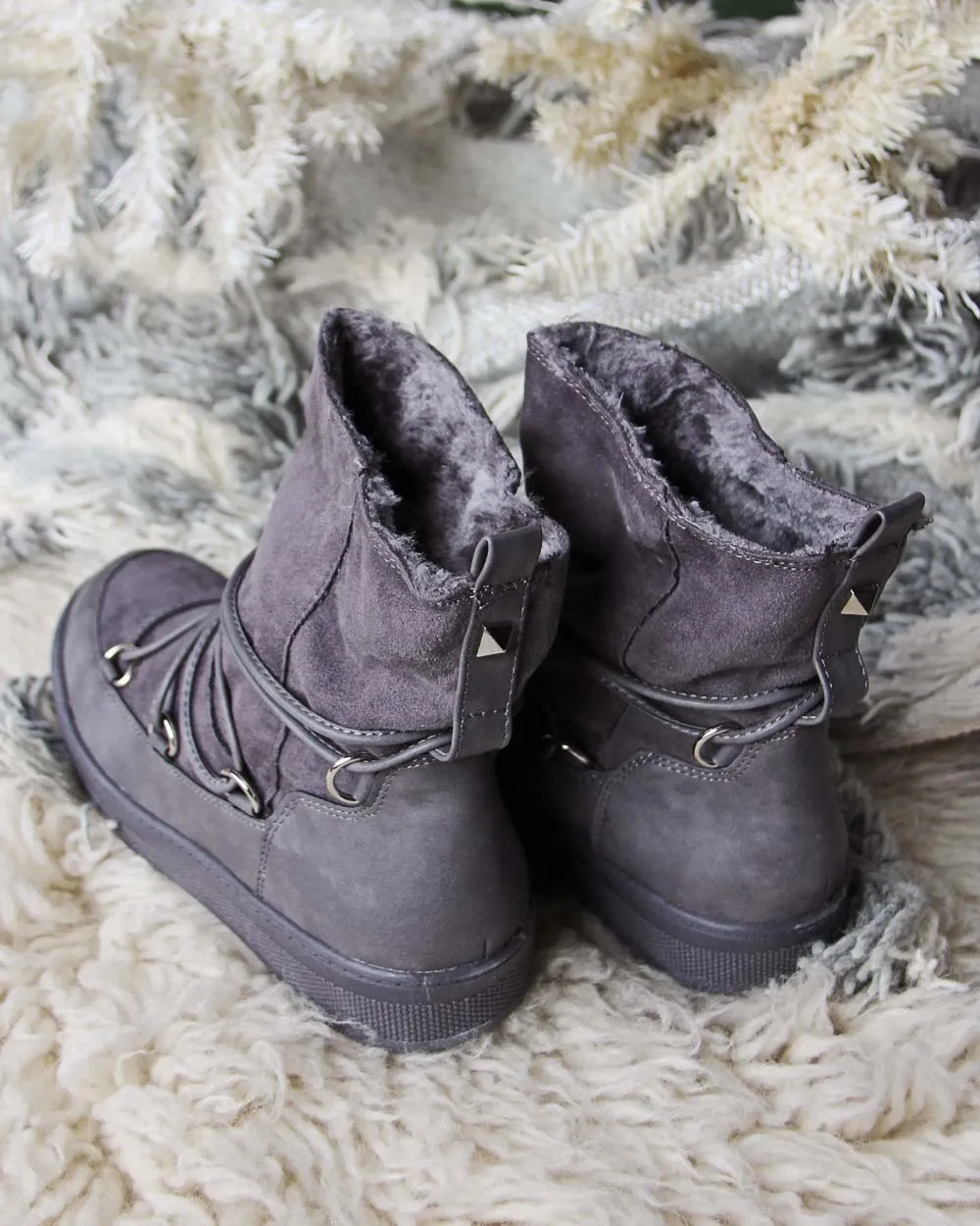 Bear Cabin Cozy Boots in Gray