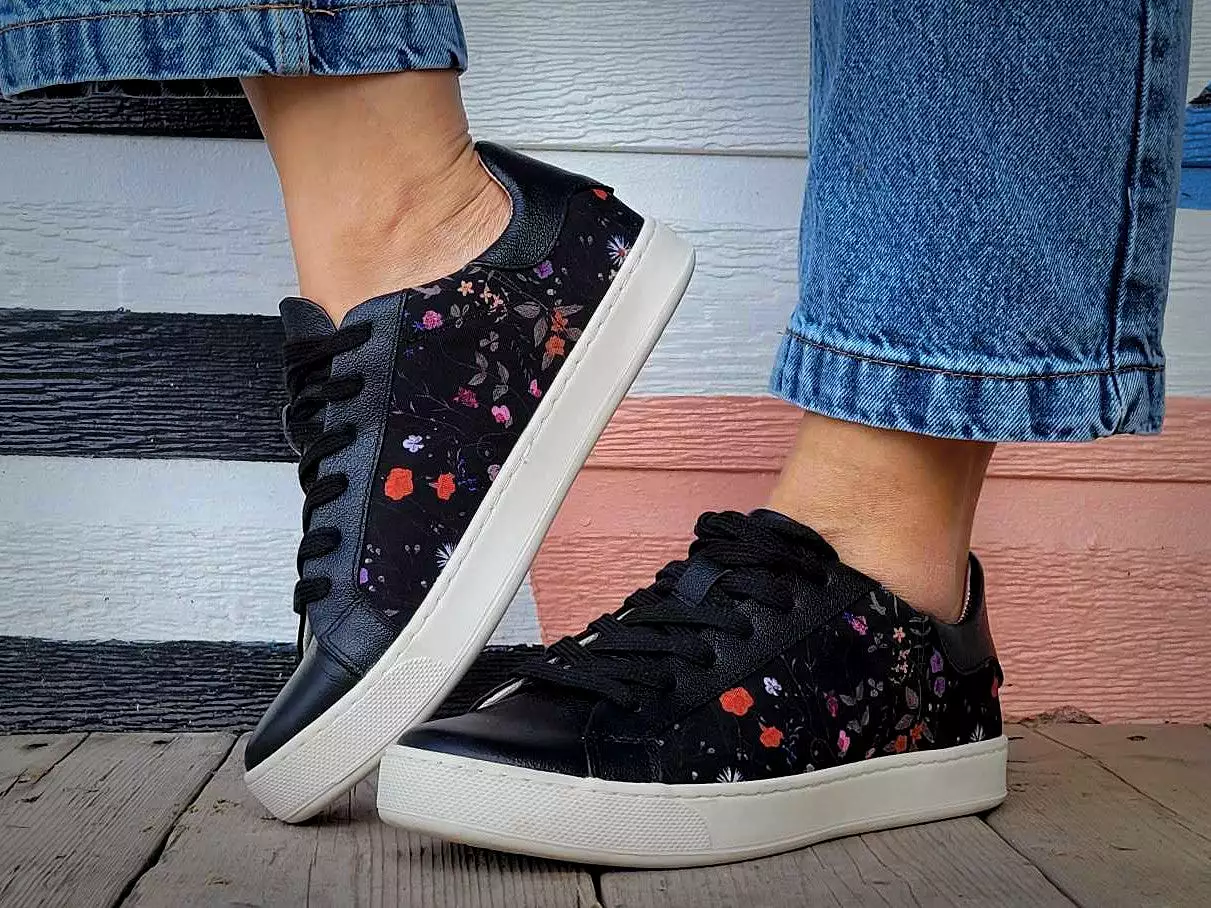 Flowers Canvas & Black Leather-Sneaker