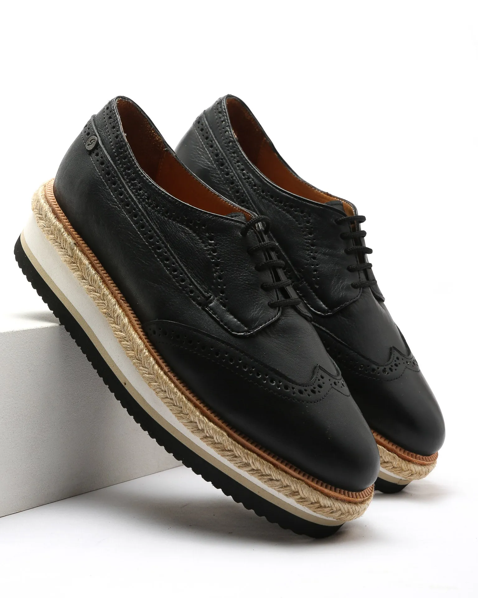 Lace-Up 801 Black Yute