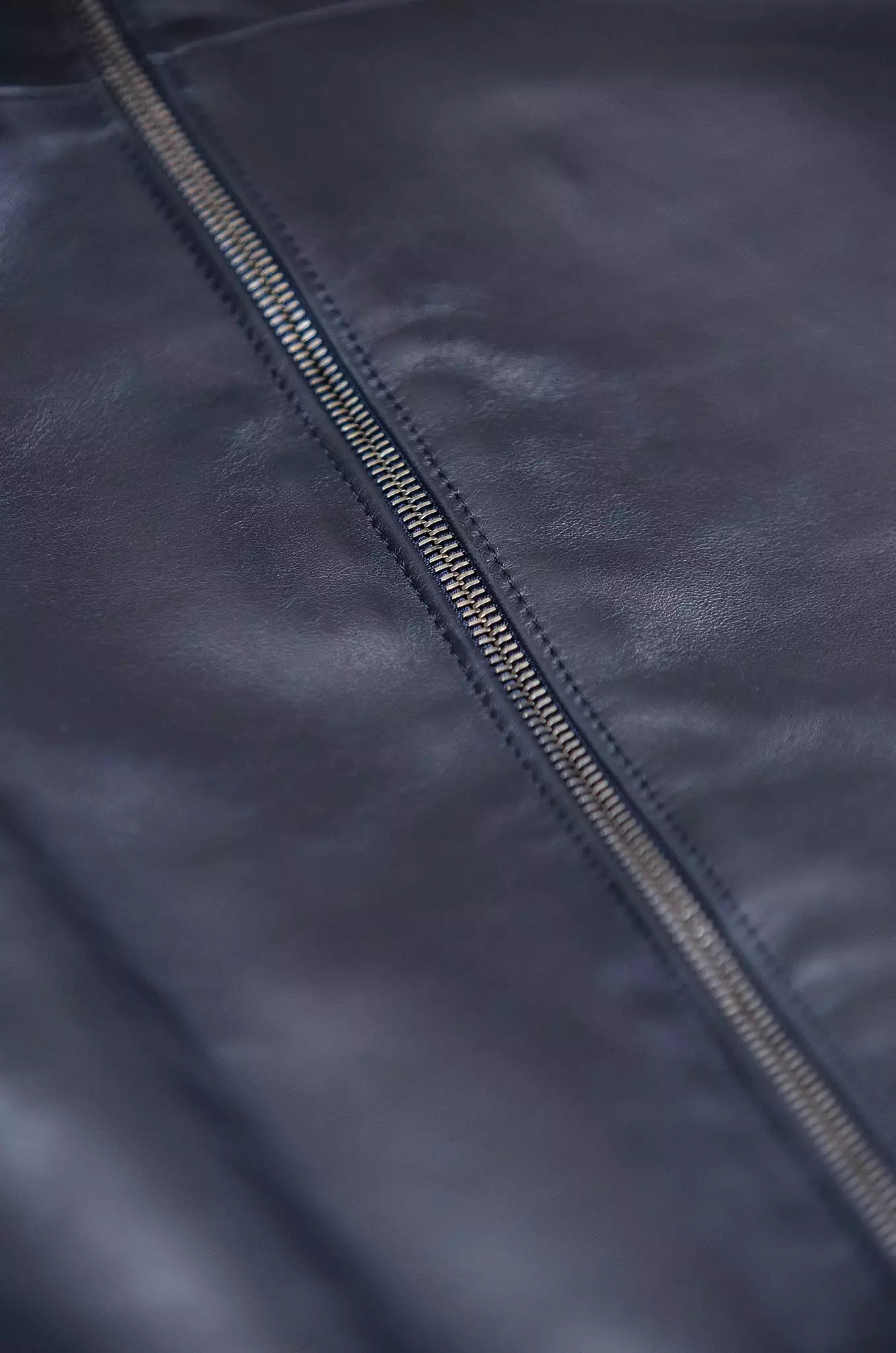 Leon leather bomber jacket (dark blue)