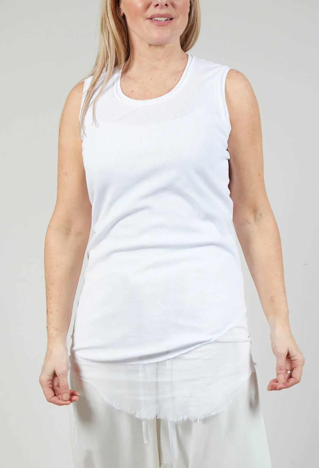 Mesh Hem Vest in Starwhite