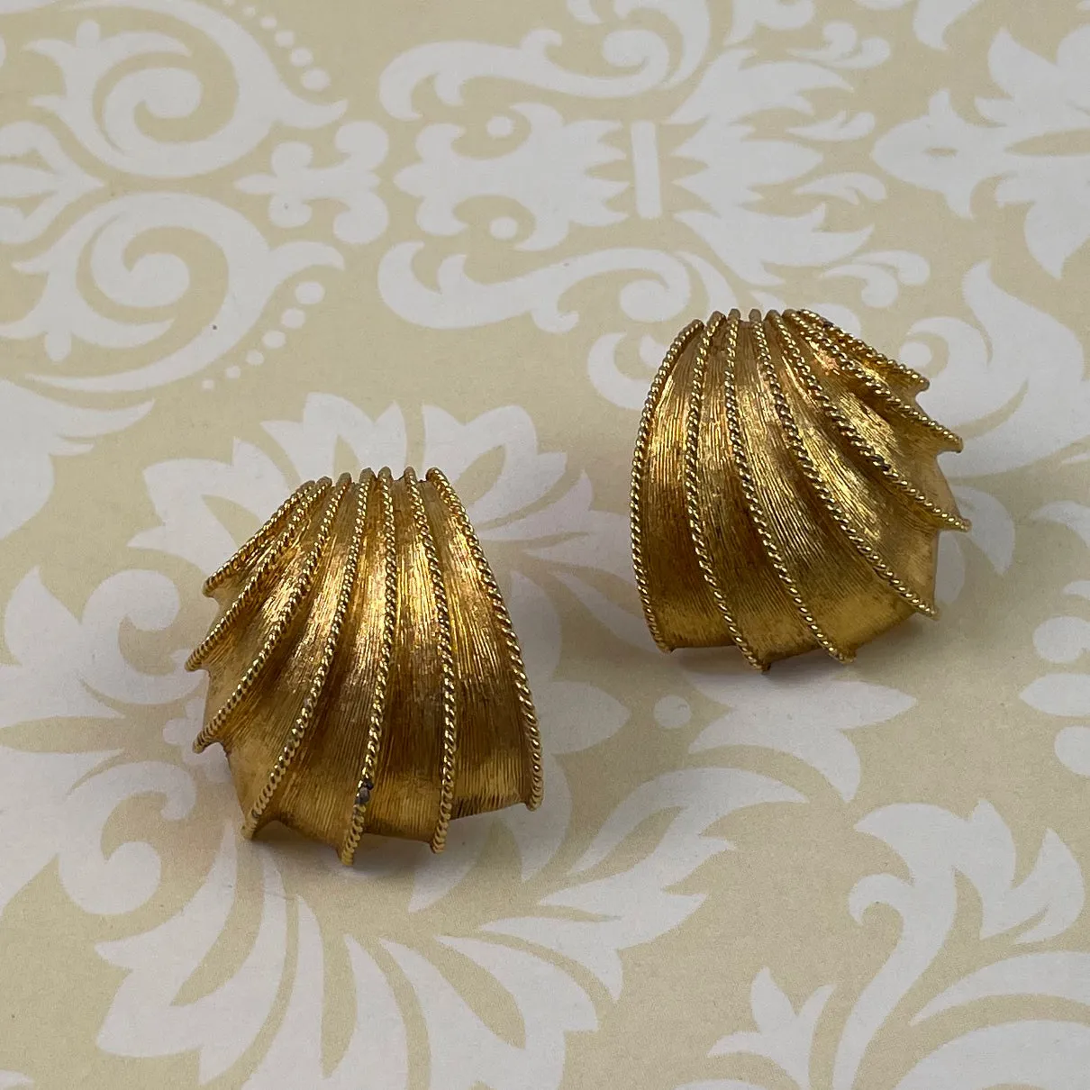 Napier Gold Pierced Earrings Vintage