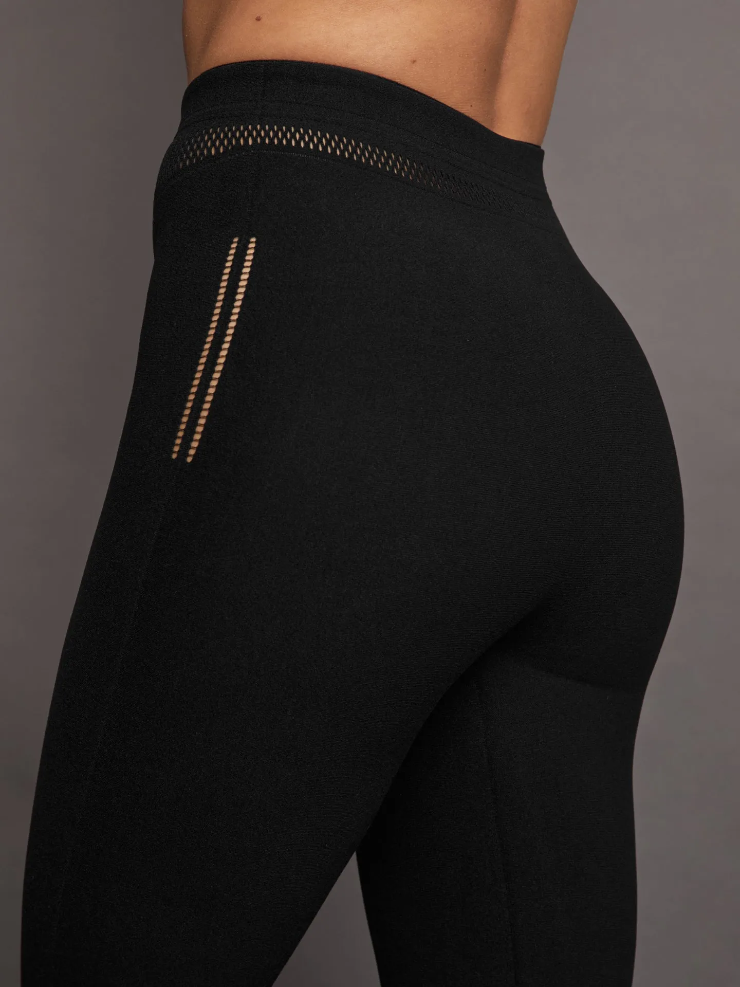 NET LINES LEGGINGS - BLACK