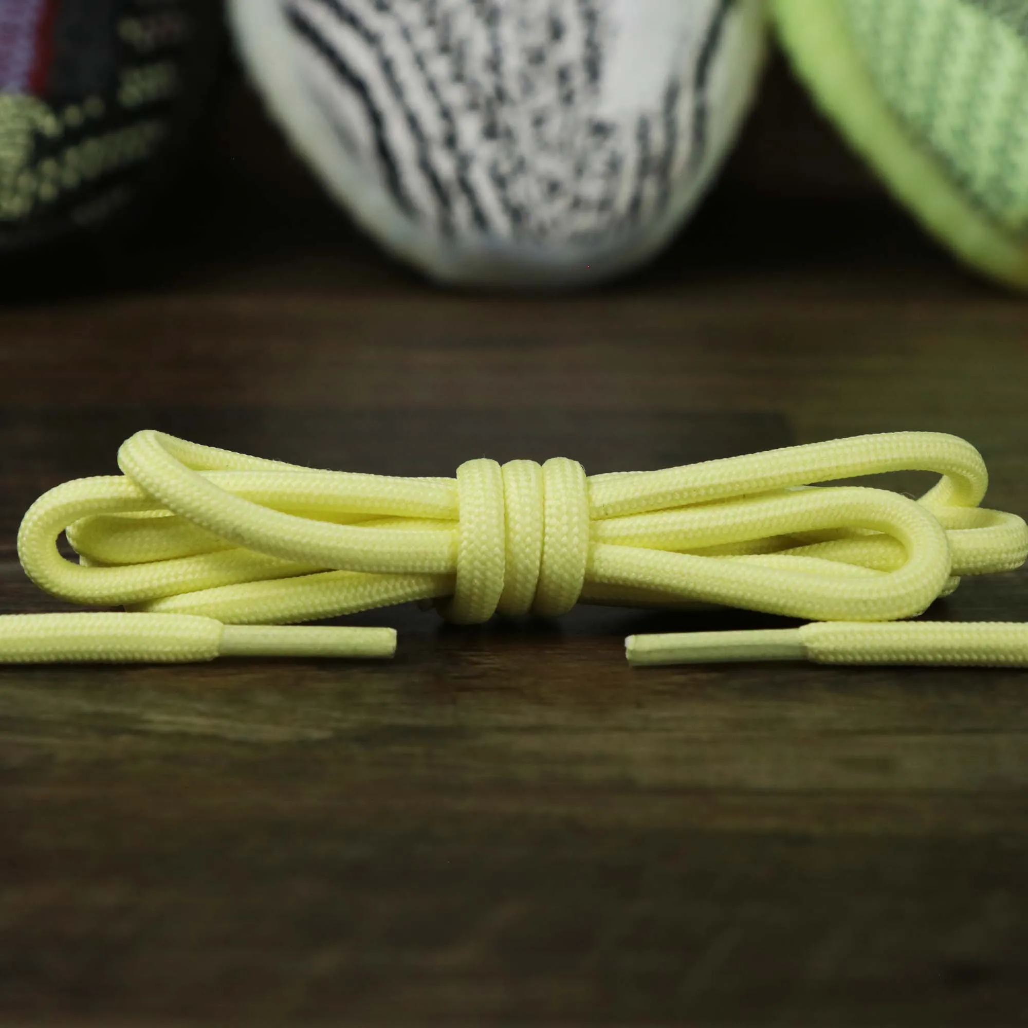 Solid Rope Daisy Shoelaces with Daisey Aglets | 120cm Capswag