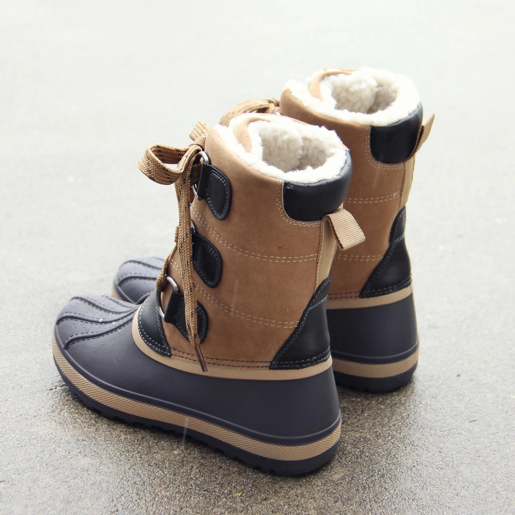 Winter Tie Duck Boot